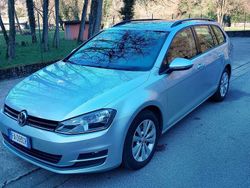 Argento Usata 2015 VW Golf VII Comfortline Station wagon | 7700 € (Super prezzo)