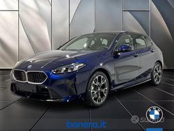 Tanzanite blue metallizzato Nuova 2025 BMW 120 M Sport Due volumi | 43.500 € (Molto cara)