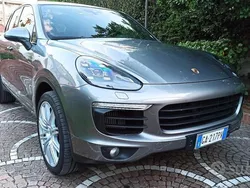 Usata 2016 Porsche Cayenne SUV | 37.500 € (Cara)