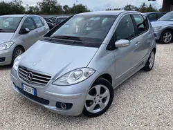 Argento Usata 2006 Mercedes A150 Elegance Monovolume | 2999 € (Buon prezzo)
