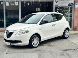 Bianco Usata 2015 Lancia Ypsilon S Due volumi | 7900 € (Buon prezzo)