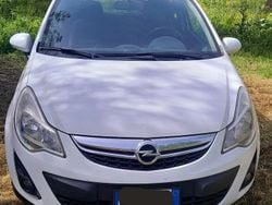 Bianco Usata 2011 Opel Corsa Enjoy Due volumi | 3000 € (Buon prezzo)