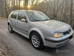 Grigio Usata 1999 VW Golf IV Tre volumi | 1200 € (Ottimo prezzo)