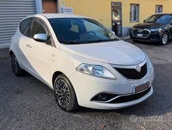Grigio Usata 2016 Lancia Ypsilon Platinum Due volumi | 6999 € (Buon prezzo)