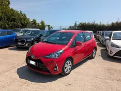Rosso(met.) Usata 2019 Toyota Yaris Active Tre volumi | 11.900 € (Buon prezzo)