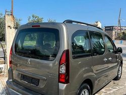 Usata 2013 Peugeot Partner Monovolume | 9000 € (Molto cara)