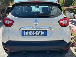 Beige Usata 2015 Renault Captur SUV | 10.000 € (Molto cara)