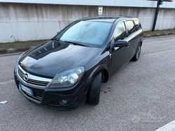 Usata 2010 Opel Astra Station wagon | 1500 € (Super prezzo)