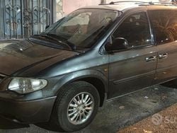 Usata 2005 Chrysler Grand Voyager Monovolume | 2450 € (Buon prezzo)
