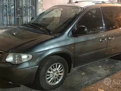 Usata 2005 Chrysler Grand Voyager Monovolume | 2990 € (Buon prezzo)