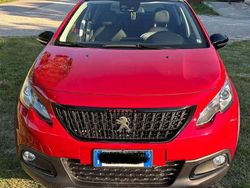 Usata 2019 Peugeot 2008 GT-line SUV | 15.000 € (Buon prezzo)