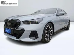 Grigio Usata 2024 BMW 520 M Sport Tre volumi | 61.900 € (Buon prezzo)