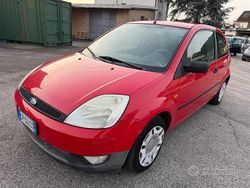 Rosso Usata 2004 Ford Fiesta Ghia Due volumi | 850 € (Super prezzo)