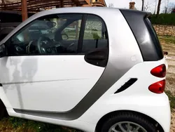 Bianco Usata 2011 Smart ForTwo Coupé Passion Due volumi | 4950 € (Buon prezzo)