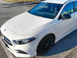 Bianco Usata 2021 Mercedes A180 Premium Tre volumi | 27.500 € (Buon prezzo)