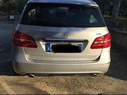 Grigio Usata 2015 Mercedes 180 Tre volumi | 12.000 €