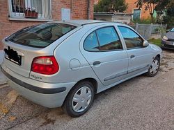 Grigio Usata 2001 Renault Mégane Tre volumi | 1600 €