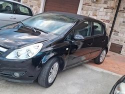 Nero Usata 2008 Opel Corsa Cosmo Tre volumi | 2500 € (Buon prezzo)