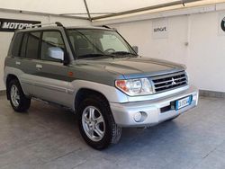 Grigio Usata 2006 Mitsubishi Pajero SUV | 6000 € (Buon prezzo)
