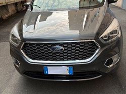 Grigio Usata 2019 Ford Kuga Vignale SUV | 17.800 € (Ottimo prezzo)