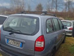 Usata 2004 Opel Zafira Monovolume | 600 € (Super prezzo)