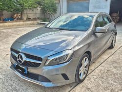 Grigio Usata 2016 Mercedes A180 Tre volumi | 15.000 €