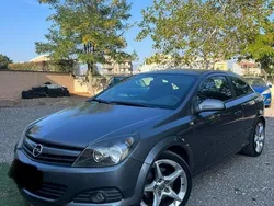 Grigio Usata 2005 Opel Astra GTC Coupé | 2400 € (Buon prezzo)