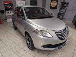 Grigio Usata 2013 Lancia Ypsilon Silver Due volumi | 4999 € (Buon prezzo)