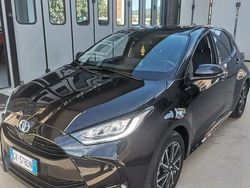 Nero Usata 2022 Toyota Yaris Hybrid Trend Due volumi | 17.900 € (Buon prezzo)