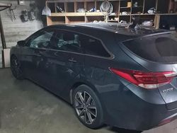 Usata 2016 Hyundai i40 Station wagon | 10.000 € (Buon prezzo)