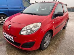 Rosso Usata 2008 Renault Twingo Dynamique Due volumi | 2200 € (Buon prezzo)