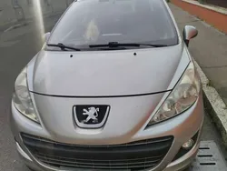 Argento Usata 2011 Peugeot 207 Tre volumi | 2380 € (Super prezzo)