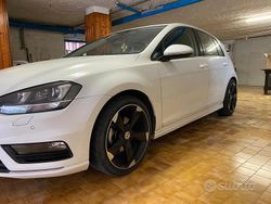 Bianco Usata 2016 VW Golf VII R-line Tre volumi | 14.200 € (Buon prezzo)