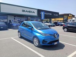Blu foudre Usata 2021 Renault Zoe Zen Due volumi | 11.500 € (Ottimo prezzo)