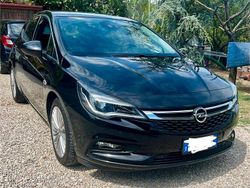 Nero Usata 2016 Opel Astra Innovation Tre volumi | 8800 € (Buon prezzo)
