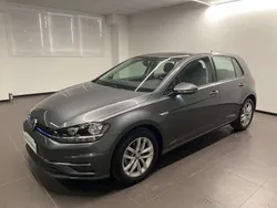 Grigio Usata 2020 VW Golf VIII Business Tre volumi | 18.200 € (Ottimo prezzo)