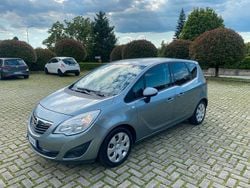 Grigio Usata 2013 Opel Meriva Monovolume | 5500 € (Buon prezzo)