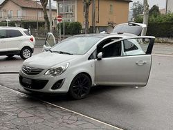 Bianco Usata 2011 Opel Corsa Sport Tre volumi | 4500 € (Buon prezzo)