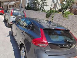 Usata 2013 Volvo V40 Momentum Station wagon | 8000 € (Buon prezzo)