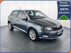 Grigio/argento Usata 2016 Skoda Fabia Ambition Due volumi | 8800 € (Buon prezzo)