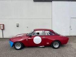 Rosso Usata 1970 Alfa Romeo 1750 Veloce Tre volumi | 90.000 €
