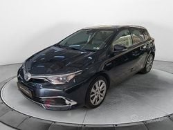 Other Usata 2015 Toyota Auris Hybrid Lounge Tre volumi | 11.500 € (Buon prezzo)
