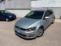 Argento Usata 2013 VW Golf VII Highline Tre volumi | 8000 € (Super prezzo)