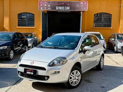 Argento Usata 2015 Fiat Punto Lounge Tre volumi | 3999 € (Buon prezzo)