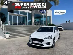 Bianca Usata 2021 Ford Focus ST-Line X Tre volumi | 15.900 € (Super prezzo)