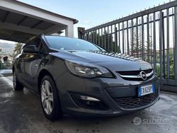 Grigio Usata 2015 Opel Astra Station wagon | 3000 € (Ottimo prezzo)