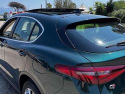 Verde Usata 2019 Alfa Romeo Stelvio Lusso SUV | 22.400 € (Buon prezzo)