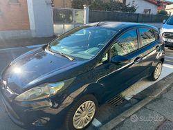 Blu Usata 2011 Ford Fiesta Tre volumi | 6500 € (Cara)