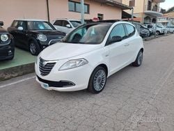 Bianco Usata 2011 Lancia Ypsilon Platinum Due volumi | 7500 € (Molto cara)