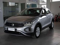 Grigio scuro Usata 2022 VW T-Roc Life SUV | 23.700 € (Buon prezzo)